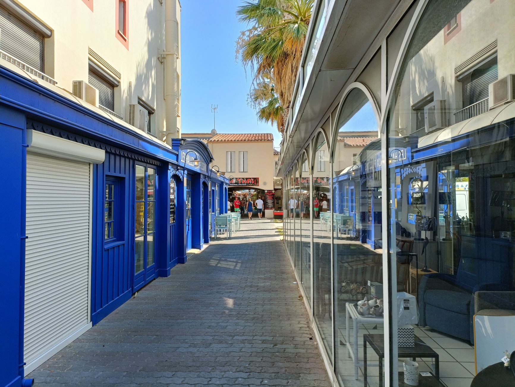 Agence immobilière commerciale équipe à Épinay-sur-Seine